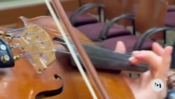 Fleeing war, Ukrainian student finds refuge in music in Chicago