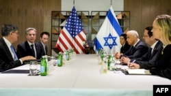 Израелскиот опозициски лидер и американскиот државен секретар Ентони Блинкен, денес во Вашингтон, разговараа за потребата Израел и Хамас да го решат нивниот конфликт