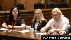 Рідні полонених українців y Вашингтоні розповідають про знущання росіян над заручниками. Кадр з відео Голосу Америки