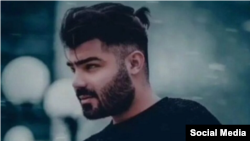 سامان صیدی (یاسین)، خواننده رپ اعتراضی که در حال حاضر زندانی است