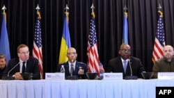 Контакт групата за одбрана на Украина обединува претставници од повеќе од 50 земји за да ги координираат нивните напори во Украина