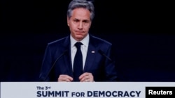 美国国务卿布林肯在首尔举行的第三届民主峰会上讲话。（2024年3月18日）