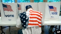 Политичкото истражување на Филаделфија Инквајер овој месец покажува дека нема голема разлика меѓу Бајден и Трамп во Пенсилванија