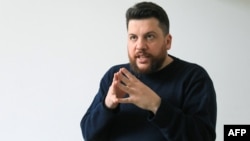 Leonid Volkov, a close ally of late Russian opposition leader Alexei Navalny, speaks during an interview with AFP, in Vilnius on March 2, 2021. Volkov was attacked outside his home in Lithuania and hospitalized. 