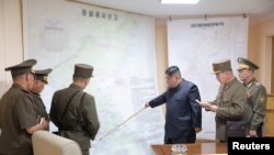 North Korean leader Kim Jong visits the training center of the General Staff Department of the Korean People's Army in North Korea.