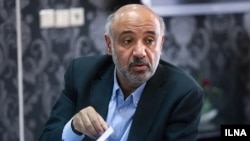 احمد میدری، وزیر تعاون، کار و رفاه اجتماعی، از تعیین دستمزد بر اساس نرخ رسمی تورم دفاع کرده است.