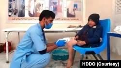 عکس آرشیف از یک کودک قربانی ماین در افغانستان