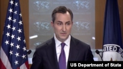 Речник Державного департаменту США Метью Міллер: "Росія цим припускає, що вона використала б або могла б застосувати ядерну зброю проти неядерних держав".