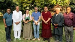 西藏流亡议会成员会晤查谟和克什米尔阿普尼党主席赛义德·穆罕默德·阿尔塔夫·布哈里（Syed Mohammad Altaf Bukhari）及高级副主席古拉姆·哈桑·米尔（Ghulam Hassan Mir）。