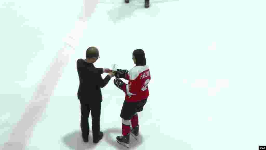 تیم هاکی روی یخ بانوان ایران در گروه &laquo;ب&raquo; مسابقات هاکی روی یخ بانوان آسیا ۲۰۲۳ با نتیجه ۲۰ بر صفر مقابل کویت به پیروزی رسید.