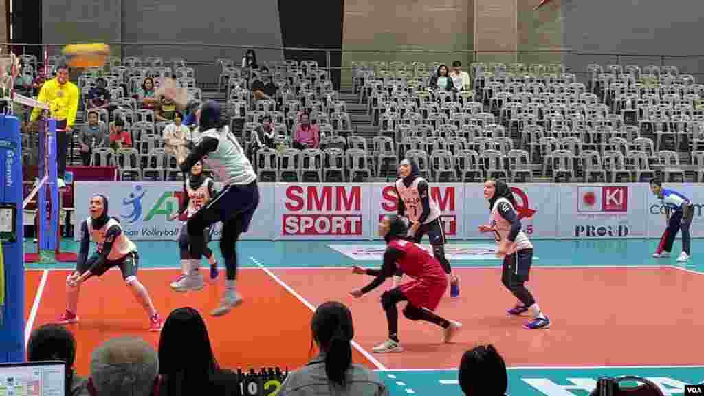 نخستین پیروزی تیم ملی والیبال زنان ایران در رقابت‌های قهرمانی آسیا 