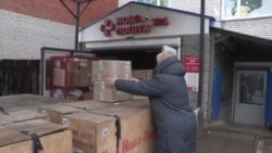 Волонтери зі США подарували книги бібліотеці на Вінниччині. Відео