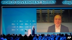 Elon Musk talks virtually to Mohammad Al Gergawi, UAE Minister of Cabinet Affairs, during the World Government Summit in Dubai, United Arab Emirates, Feb. 15, 2023. 