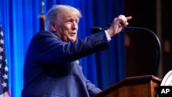 Идејата да се претстави Трамп како жртва на лов на вештерки  е смешна, рече тој