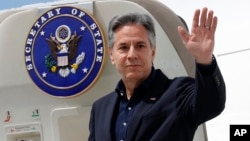 Ги санкциониравме релевантните фирми во НР Кина и подготвени сме да преземеме дополнителни чекори доколку е потребно, рече заменик- портпаролот на Стејт департментот Ведант Пател