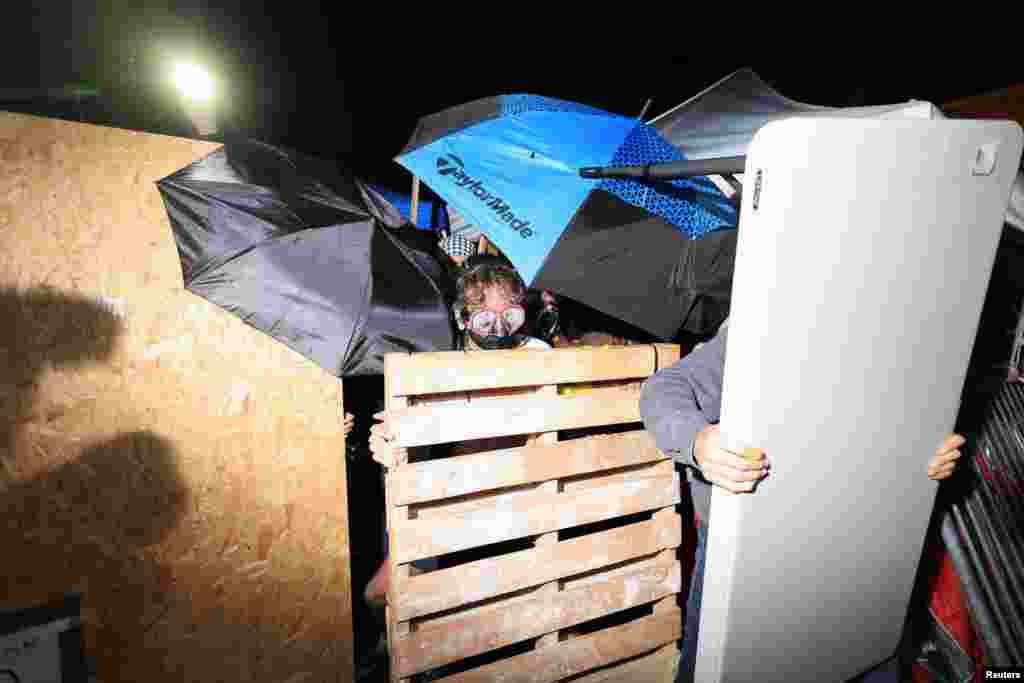 Republicanos acusaron a algunos administradores universitarios de hacer la vista gorda ante la retórica y el acoso antisemitas. Por su parte, estudiantes piden que se retire el apoyo a Israel y que cese la guerra en Gaza.&nbsp;