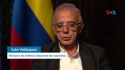 Ministro de Defensa colombiano, Iván Velásquez, habla con la VOA