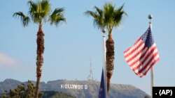 লস আঞ্জেলেস এর পাহারে হলিউডের নাম। ফটোঃ ৬ মার্চ, ২০২৪। 