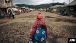 Deux territoires du Nord-Kivu, Rutshuru et Masisi (où est située Mweso), sont en proie 2021 à un conflit qui oppose la rébellion du M23, appuyée par des unités de l'armée rwandaise, à l'armée congolaise, associée à des groupes armés et deux sociétés militaires étrangères.