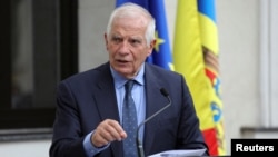 ARCHIVO - El Alto Representante de la Unión Europea para Asuntos Exteriores y Política de Seguridad, Josep Borrell, pronuncia un discurso durante una ceremonia de inauguración de la Misión de Asociación de la UE en Chisinau, Moldavia, el 31 de mayo de 2023. 
