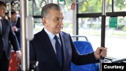 Prezident Mirziyoyev matbuot erkinligi tarafdori ekanini bot-bot eslatadi, ammo O'zbekiston bu borada bag'oyat orqada 