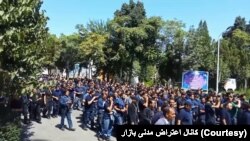 کارگران اعتصابی شرکت واگن‌پارس در اراک. آرشیو