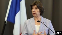 Menteri Luar Negeri Prancis Catherine Colonna berbicara dalam konferensi pers di Lauterbourg, Prancis, pada 21 Juli 2023. (Foto: AFP/Frederick Florin)