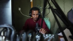 De réfugié à journaliste : le parcours inspirant d'Aden Abdulahi