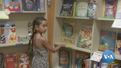 Texas Booksellers Challenge New Law on School Library Books 