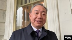 驻美国台北经济文化代表处代表俞大㵢在与美国国会议长会面后接受媒体采访。(2024年1月9日，美国之音锺辰芳拍摄）