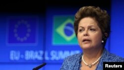 Fãs festejam nas ruas dos EUA depois da vitória americana contra o Japão na final do Mundial de Futebol Feminino realizado no Canadá. 5 Julho, 2015