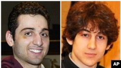 Tamerlan (kiri) dan Dzhokhar Tsarnaev (foto: dok). Tamerlan dinyatakan tewas tak lama setelah tiba di rumah sakit, sementara Dzhokhar yang luka parah hingga kini masih dirawat di rumah sakit.