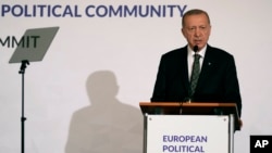 Turkey&#39;s President Recep Tayyip Erdogan speaks during a media conference after a meeting of the European Political Community at Prague Castle, in Prague, Czech Republic, Oct. 6, 2022.