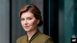 Вчера Зеленска се сретна со Блинке, по што Стејт департментот соопшти дека државниот секретар ја пофалил работата на Зеленска да им помогне на Украинците погодени од војната