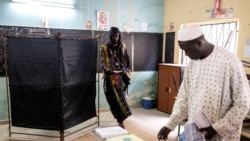 Le camp présidentiel perd la majorité absolue au Sénégal
