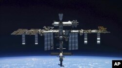 资料照片：俄罗斯航天国家集团公布的由俄罗斯“联盟MS-19”飞船拍摄的国际空间站照片。(2022年3月30日)