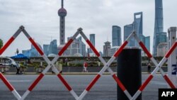 资料照：从上海外滩遥望陆家嘴。