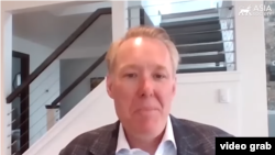 前美国中情局(CIA)高级分析师、中国战略集团首席执行官张克斯(Christopher Johnson)出席亚洲协会有关中共二十大的研讨会。（亚洲协会YouTube视频截图）