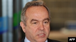 U.S. Indo-Pacific coordinator Kurt Campbell reiterated that the United States would conduct standard air and maritime transits through the Taiwan Strait in the coming weeks.