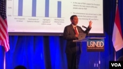 Menteri Koordinator Bidang Kemaritiman Luhut Binsar Pandjaitan di USINDO, Washington D.C., 19 April 2018. (Foto: VOA/Eva Mazrieva)