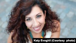 کتی ایواوغلی، خواننده ایرانی ساکن اسپانیا