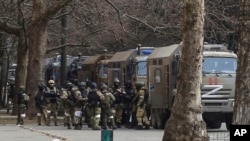 Архівне фото: Російськи військові в Херсоні, в березні 2022 року