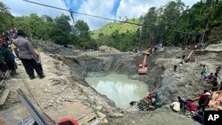 Wasu masu hakar ma'adinai