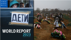 „Во украинските градови како Буча и Изим, има широко распространети докази дека окупаторските руски војници мачеле, силувале и егзекутирале цивили“, коментира Фолкер Турк, висок комесар на ОН за човекови права.