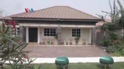 Membangun Rumah dari Plastik Daur Ulang