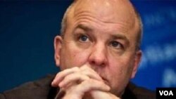 Foto konstruksi jembatan Hong Kong-Zhuhai-Makao di Pulau Lantau, Hong Kong, yang sedang dalam pengerjaan. Jembatan ini akan menghubungkan Hong Kong, Makao, dan kota Zhuhai di China daratan.