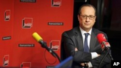 Tổng thống Pháp Francois Hollande tuyên bố các biện pháp chế tài do châu Âu và Hoa Kỳ áp đặt đã không những tác động mạnh đến Nga, mà còn gây thiệt hại cho nền kinh tế Âu châu.