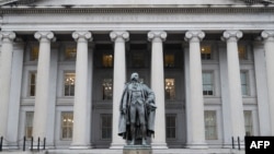 រូបឯកសារ៖ អគារក្រសួង​ហិរញ្ញវត្ថុ​សហរដ្ឋអាមេរិកត្រូវបានគេមើលឃើញនៅក្នុងរដ្ឋធានីងវ៉ាស៊ីនតោន ថ្ងៃទី១៩ ខែមករា ឆ្នាំ២០២៣។