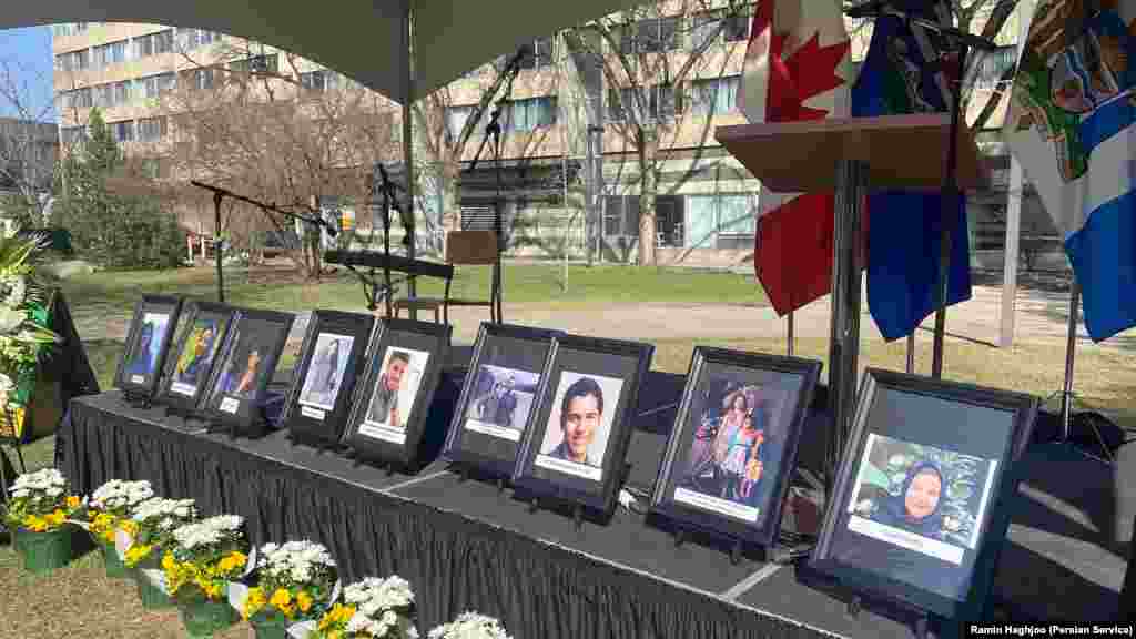 یادبود جان&zwnj;باختگان پرواز پی&zwnj;اس ۷۵۲ در دانشگاه آلبرتا