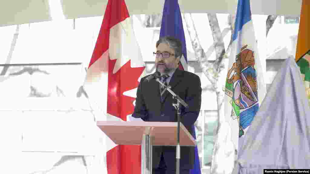 یادبود جان&zwnj;باختگان پرواز پی&zwnj;اس ۷۵۲ در دانشگاه آلبرتا